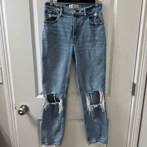 Abercrombie Ultra High Rise 90s Straight Jeans